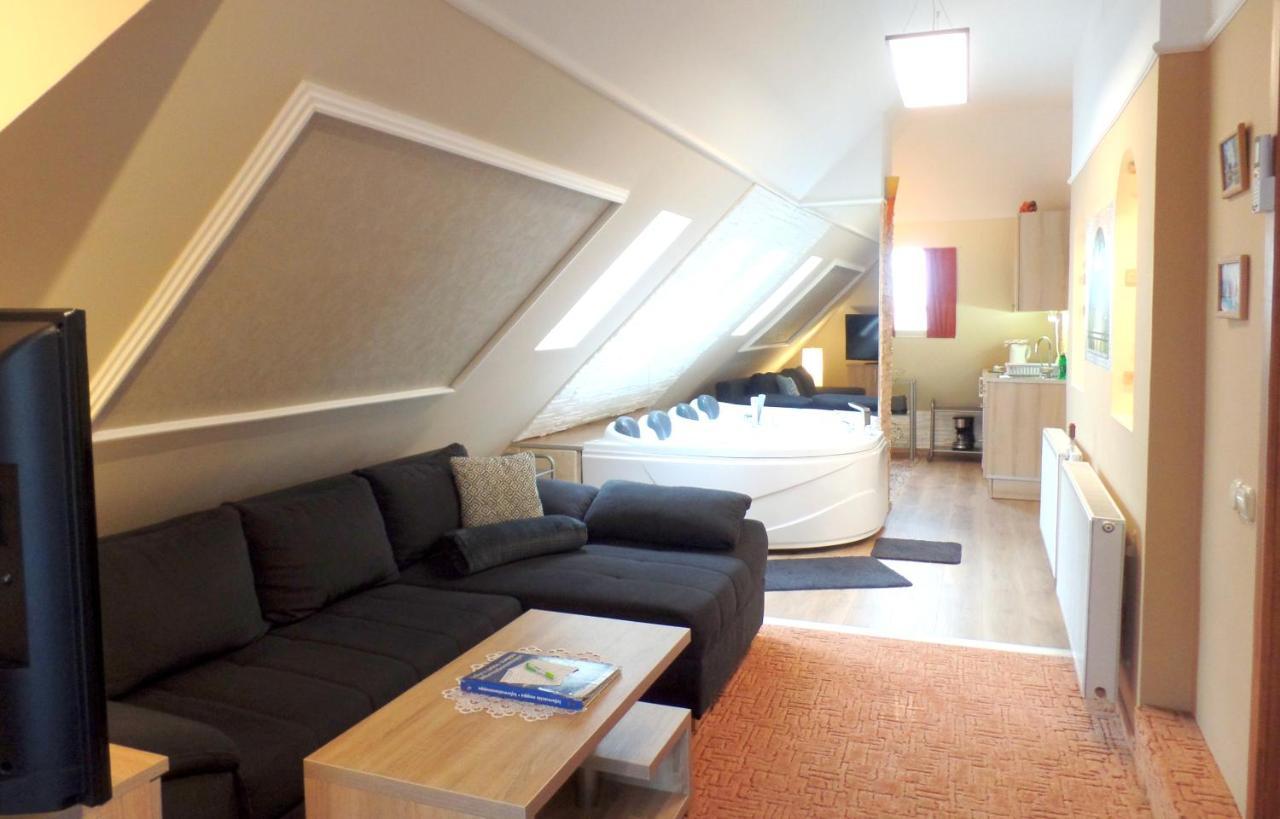 Apartman Siesta Bük Dış mekan fotoğraf